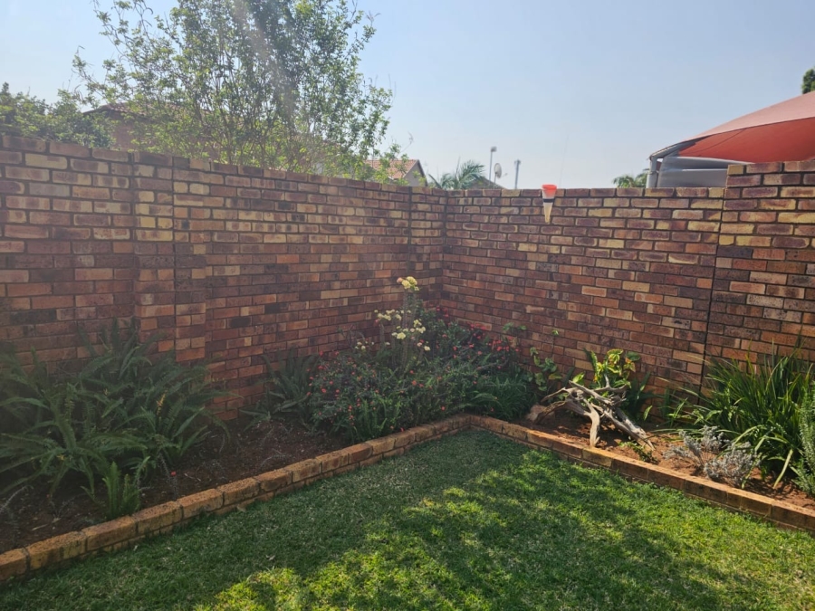 3 Bedroom Property for Sale in Safari Gardens North West